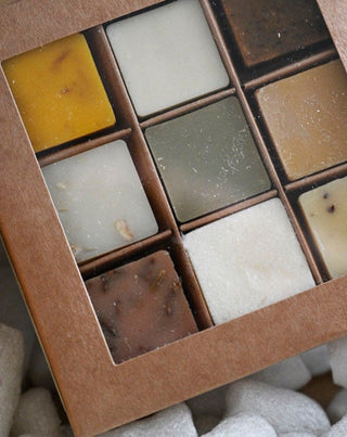 Natural Secrets set van 9 natuurlijke zepen, met de hand gemaakt - 2