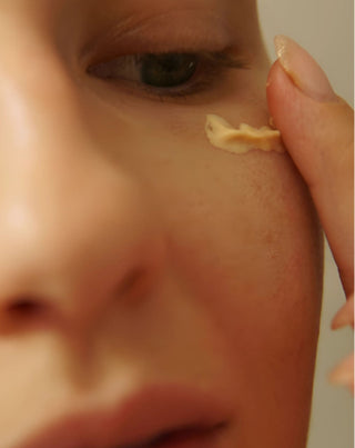 Crème contour des yeux éclaircissante jour et nuit à la caféine et à la coenzyme Q10 Manilu - 2