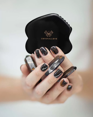 Plaque de massage facial Gua Sha avec pierre d'obsidienne de grande puissance Crystallove - 2