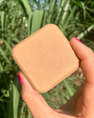 Zachte bronzing bodylotion met bacuriboter en eco glitter Auna_2 - 2