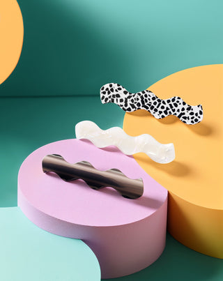 Lot de pinces à cheveux ondulées - marbrées, nacrées, noires Twisty 3 pcs. - 2