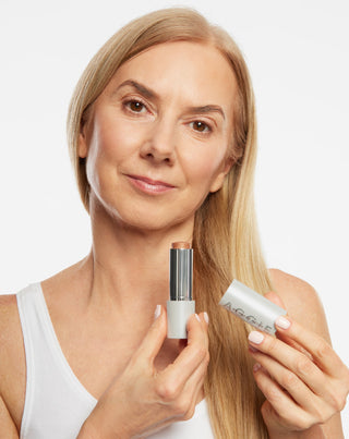 Gezicht contouring stick bronzer voor rijpere huid 50+ Aggie 2 - 5