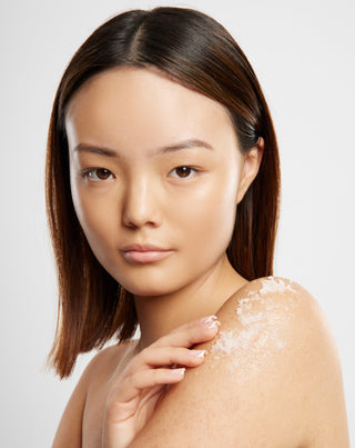 Gommage corporel au sucre à l'huile de macadamia, au beurre de karité et à l'huile d'avocat Uddo - 2