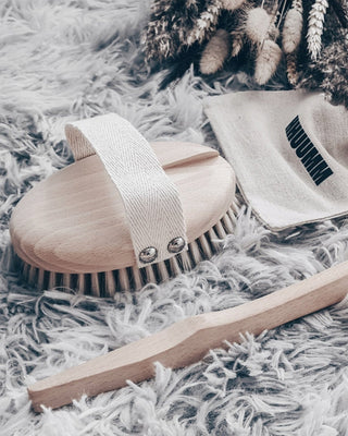 Brosse de massage corporelle en bois de hêtre avec manche amovible n° 2 Hhuumm - 2