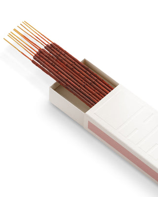 Encens à la rose Hhuumm au parfum de géranium, de rose et de vanille pour la relaxation et l'apaisement - 1