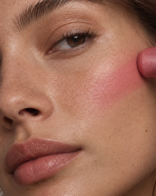 Blush in stickvorm, natuurlijk effect en verzorging, Desert Rose, Nutridome