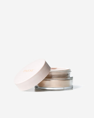 Poudre d'olive libre transparente avec complexe hydratant de Paese - 1