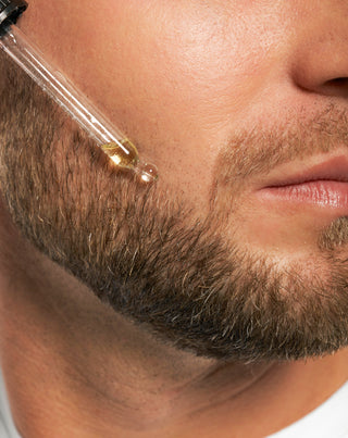 L'huile à barbe Monolit à l'huile d'argan et à la vitamine E adoucit et nourrit les poils du visage - 2