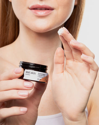 Crème contour des yeux éclaircissante Mel Skin à la vitamine C - 3