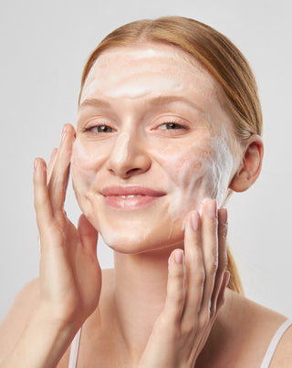Mel Skin gezichtsreinigingsschuim met bittere sinaasappelbloesem - 3