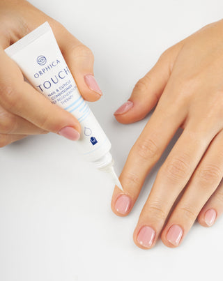 Le revitalisant régénérant pour les ongles Orphica Touch renforce la plaque de l'ongle et prend soin des cuticules - 2